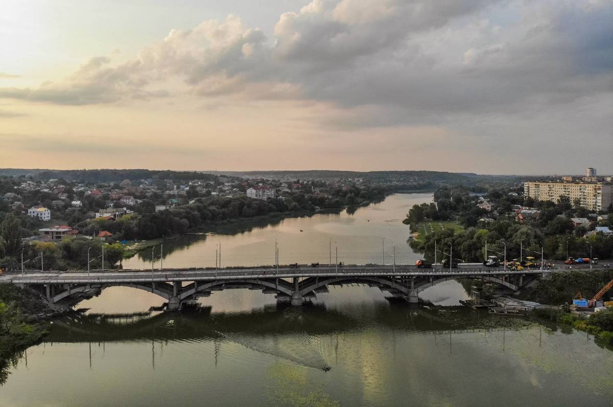 У Вінниці відновлено рух транспорту через Київський міст