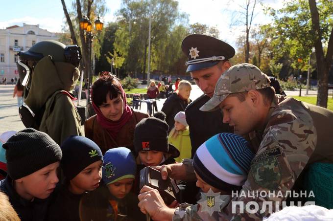 У Вінниці відбувся захід для дітей «Мій друг – поліцейський»