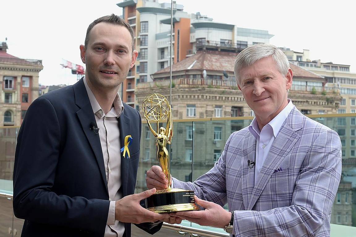 Рінат Ахметов отримав нагороду Emmy за серіал про «Шахтар»