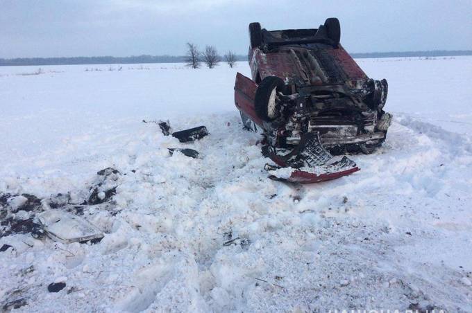 Біля Вінниці перекинулась автівка. Постраждала 8-річна пасажирка 