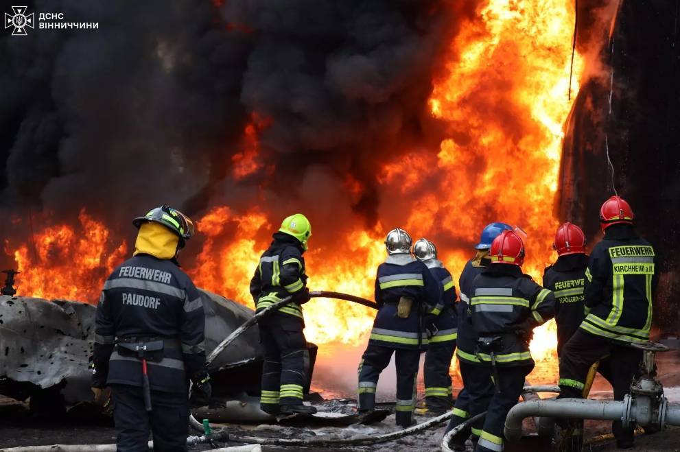 На Вінниччині через атаку безпілотників виникла пожежа на об'єкті критичної інфраструктури