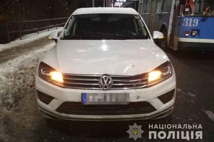 На вул. Чорновола чоловік потрапив під колеса "Volkswagen" 