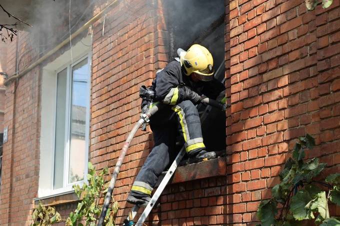 У Вінниці горіла квартира на вулиці Архітектора Артинова: що відомо 