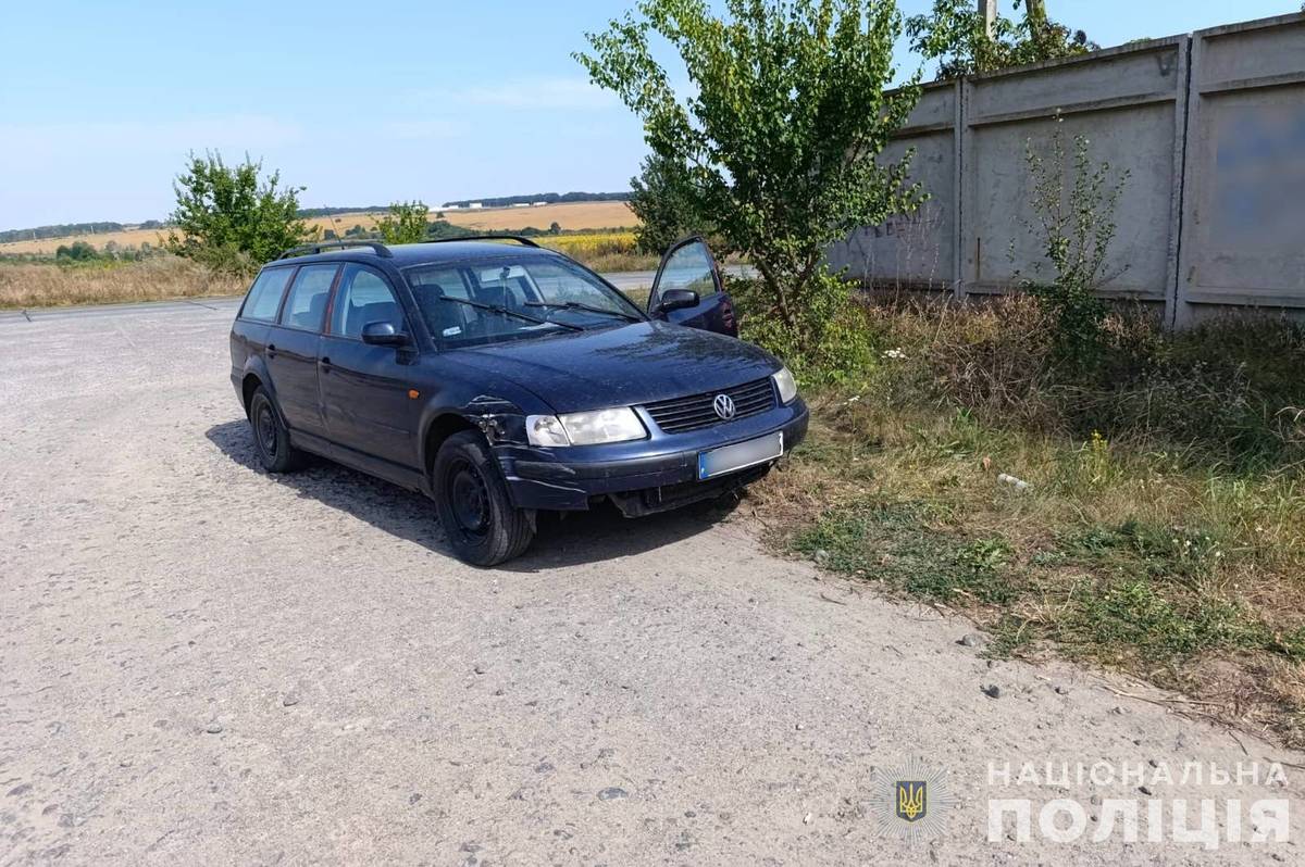 На Вінниччині у чоловіка викрали авто біля будинку