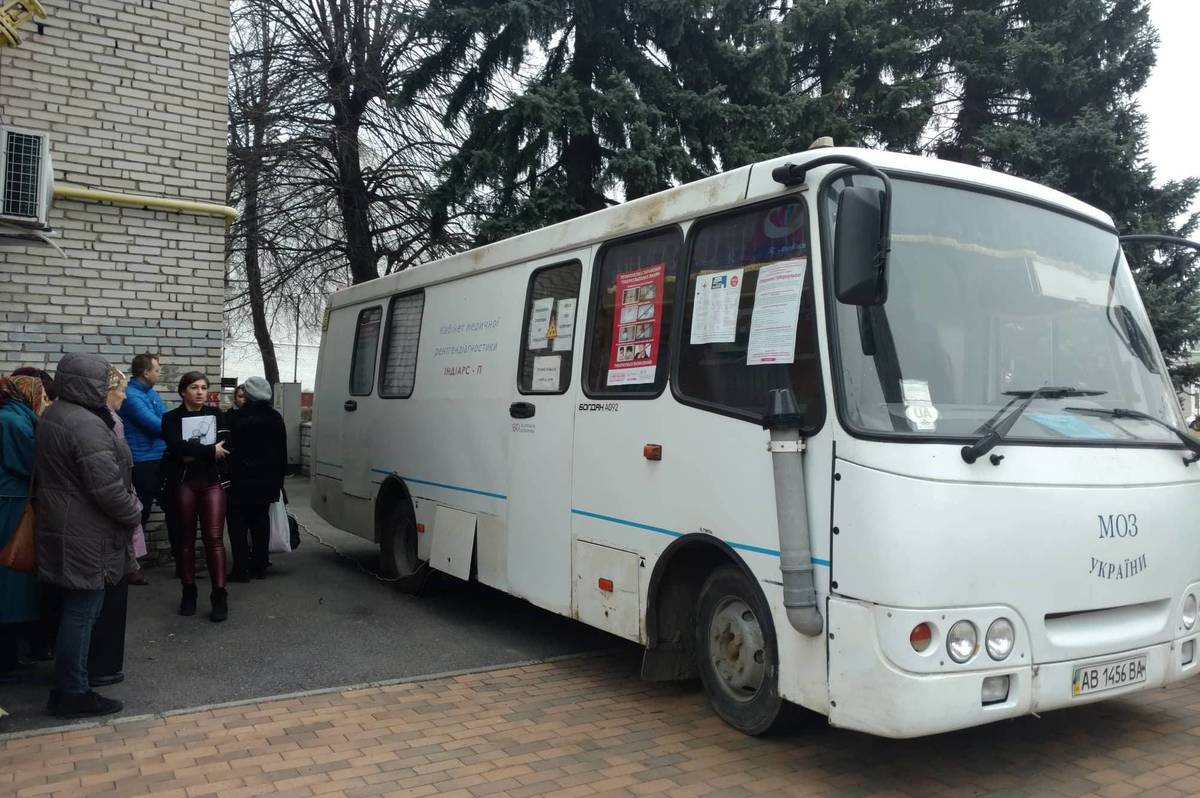 Профілактика краще за  лікування: під Вінницькою міською радою людей обстежували на туберкульоз