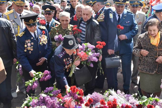 Акція «Символ перемоги», тематичні концерти, легкоатлетична естафета – такі заходи відбудуться у пам’ятні дні 8 та 9 травня