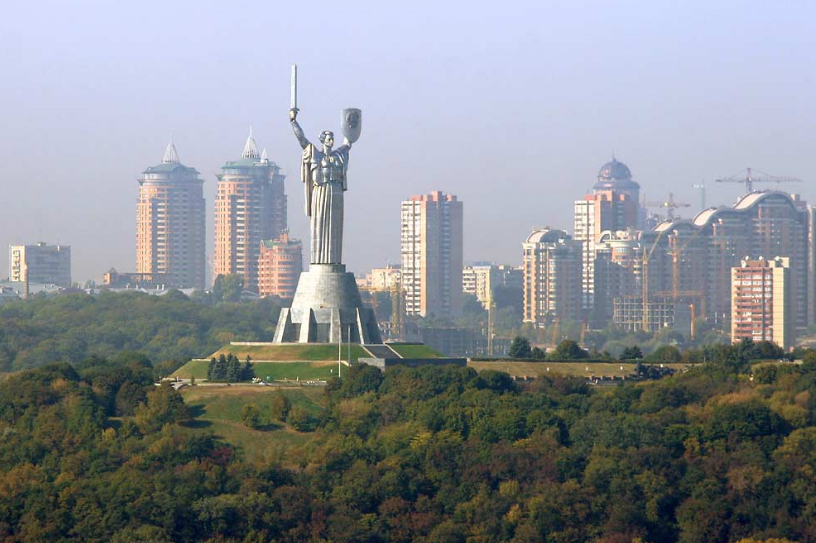 Що необхідно побачити у Києві і де зупинитися на ночівлю