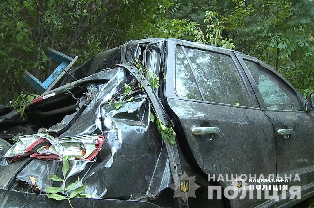 Поліція встановлює обставини аварії, у якій загинув водій іномарки