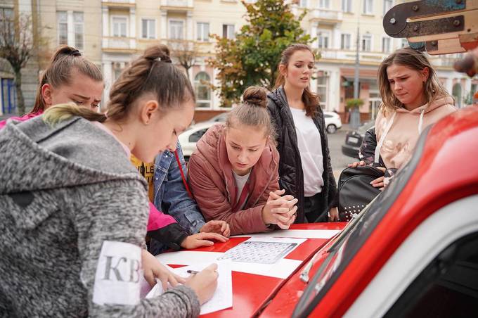 Для студентів вінницьких вишів влаштували квест-гру "Пізнай Вінницю"