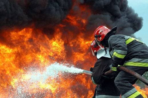 В Ямпільському районі мати витягла 2-річну дитину з палаючої будівлі. У малюка 90% опіків