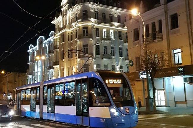 В ніч на 25 грудня громадський транспорт працюватиме довше