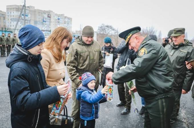 Квартира "під ялинку": більше півсотні нацгвардійців отримали сертифікати на новозбудовані квартири у Вінниці