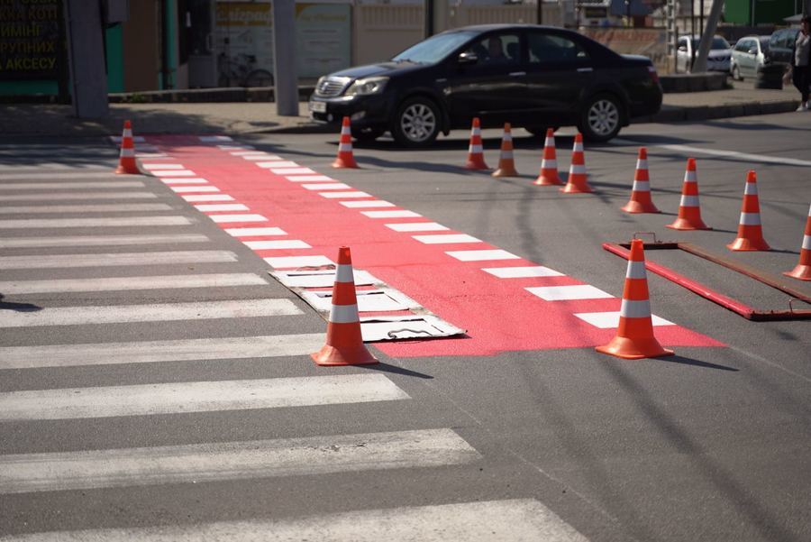 У Вінниці облаштовують велодоріжку по вулиці Лебединського