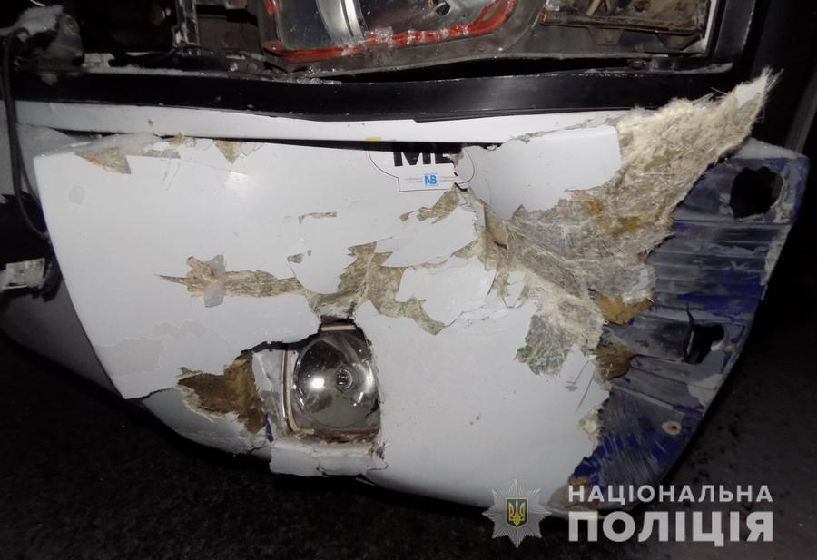 Неподалік Вінниці водій рейсового автобуса насмерть збив пішохода