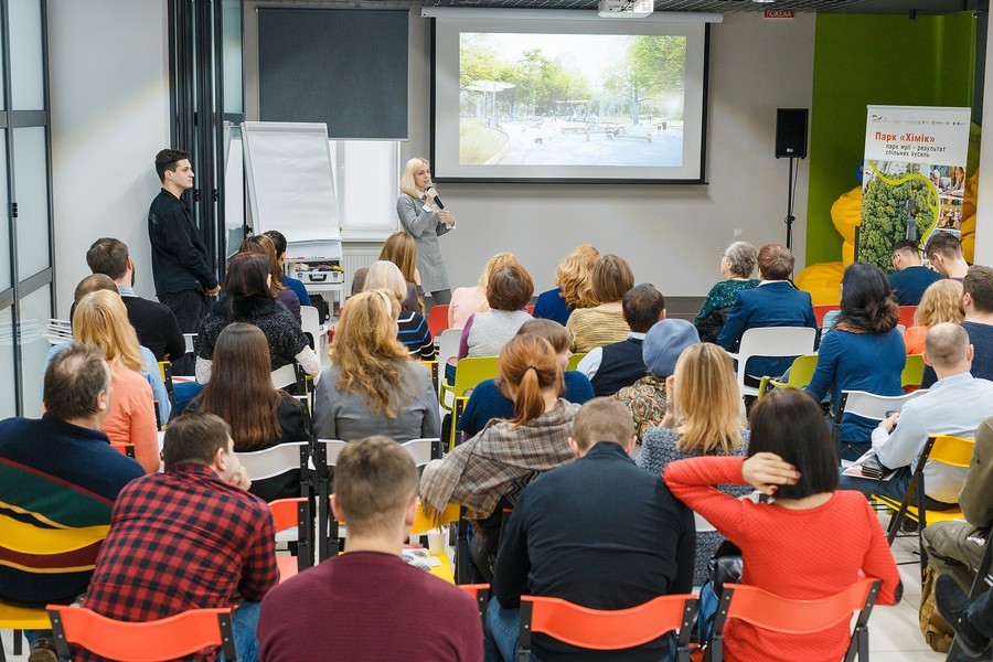 У парку «Хімік» планують створити «лавку добросусідства», локації для дітей різного віку та спортивний «акцент»