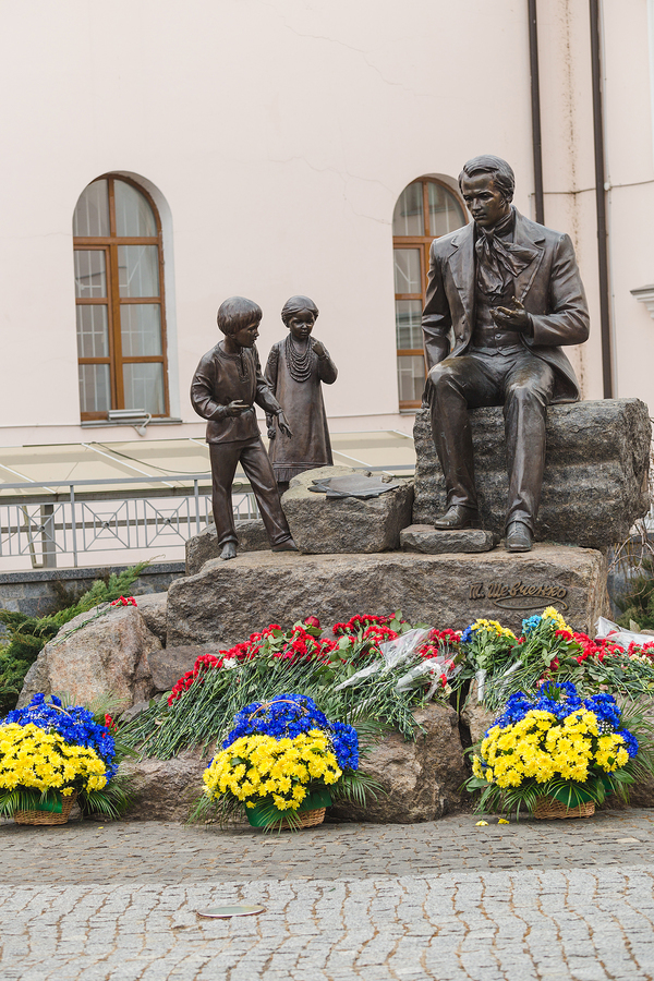 Сьогодні вінничани вшанували пам'ять Великого Кобзаря 