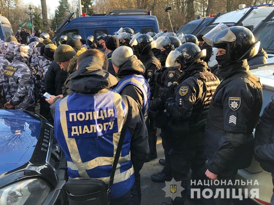 У Вінниці поліцейські затримали трьох порушників громадського порядку