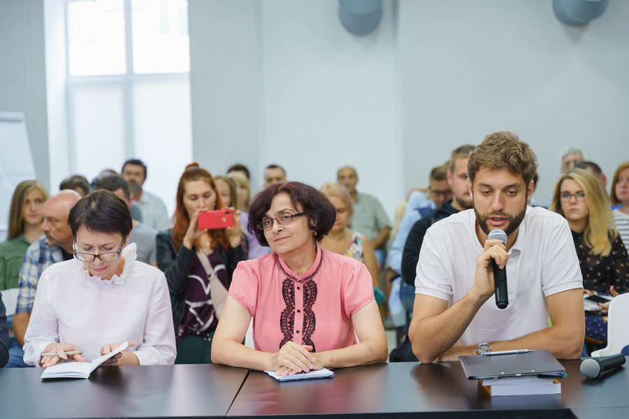 Що робити з вінницькими підземеллями – обговорювали за круглим столом експерти та науковці