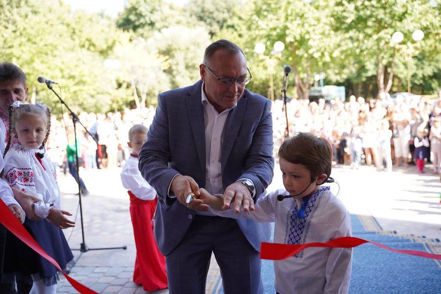 Вінницький Ляльковий театр переїхав:  для маленьких глядачів дали перший концерт у новому приміщені в "Книжці"