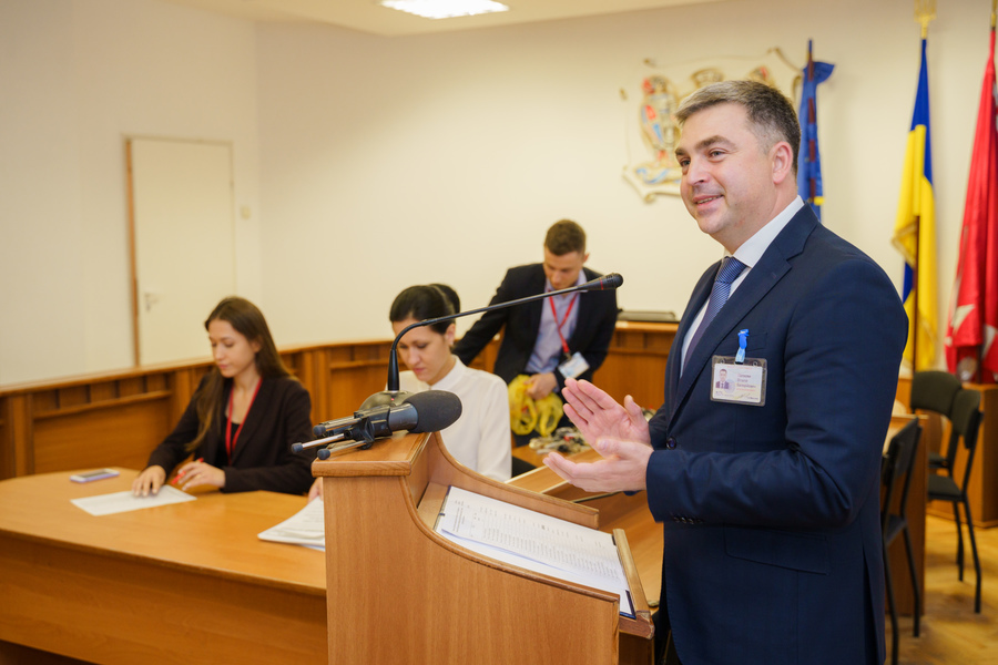 В міській раді вручили ключі власникам квартир в новому муніципальному будинку по вул. П. Запорожця