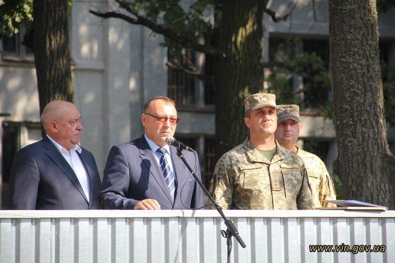 Військова частина, яка обслуговує Калинівський арсенал, отримала нову спецтехніку